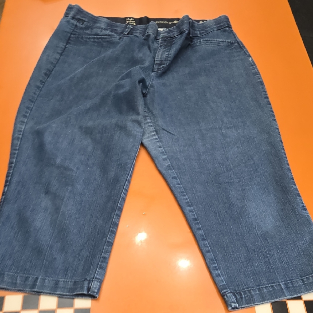 Dockers Blue Jean Capris, Size 14